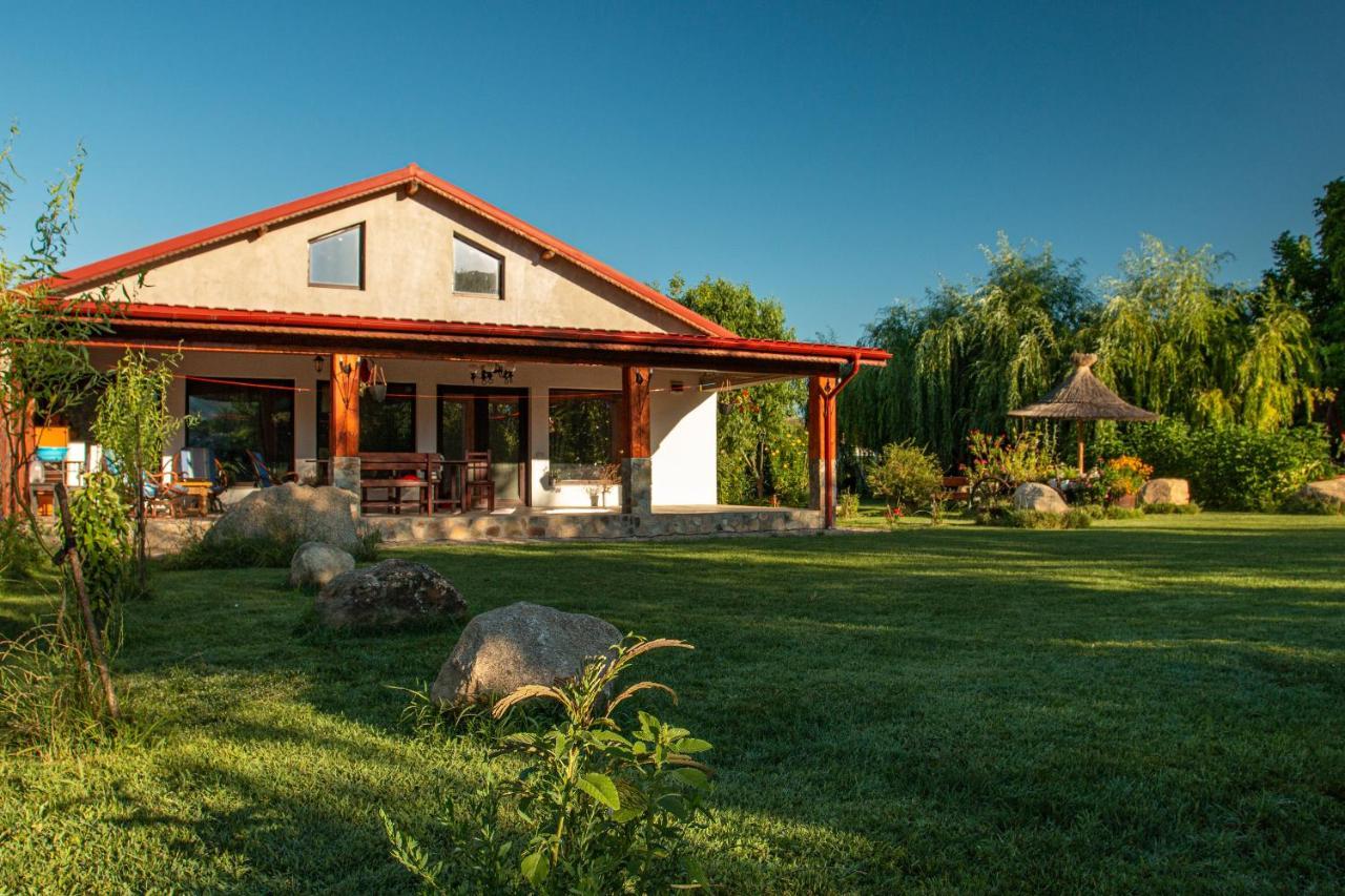 La Livada Villa Greci Exterior photo