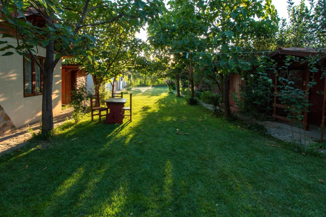 La Livada Villa Greci Exterior photo